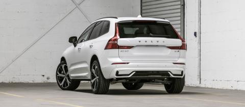 Volvo XC60 (246) ab MY22, Slider Heckansicht (1)