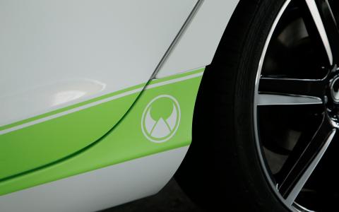 HEICO SPORTIV Volvo Tuning V40 (525) Detail green HEICO stripes (1)